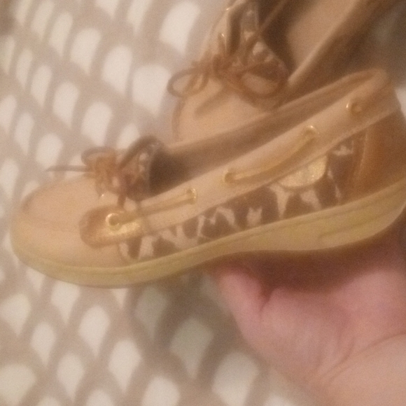 Women's pair of Sperrys boat shoes.in great cond they just didn't fit me well - Picture 2 of 2